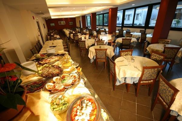 Hotel Milton 카톨리카 외부 사진
